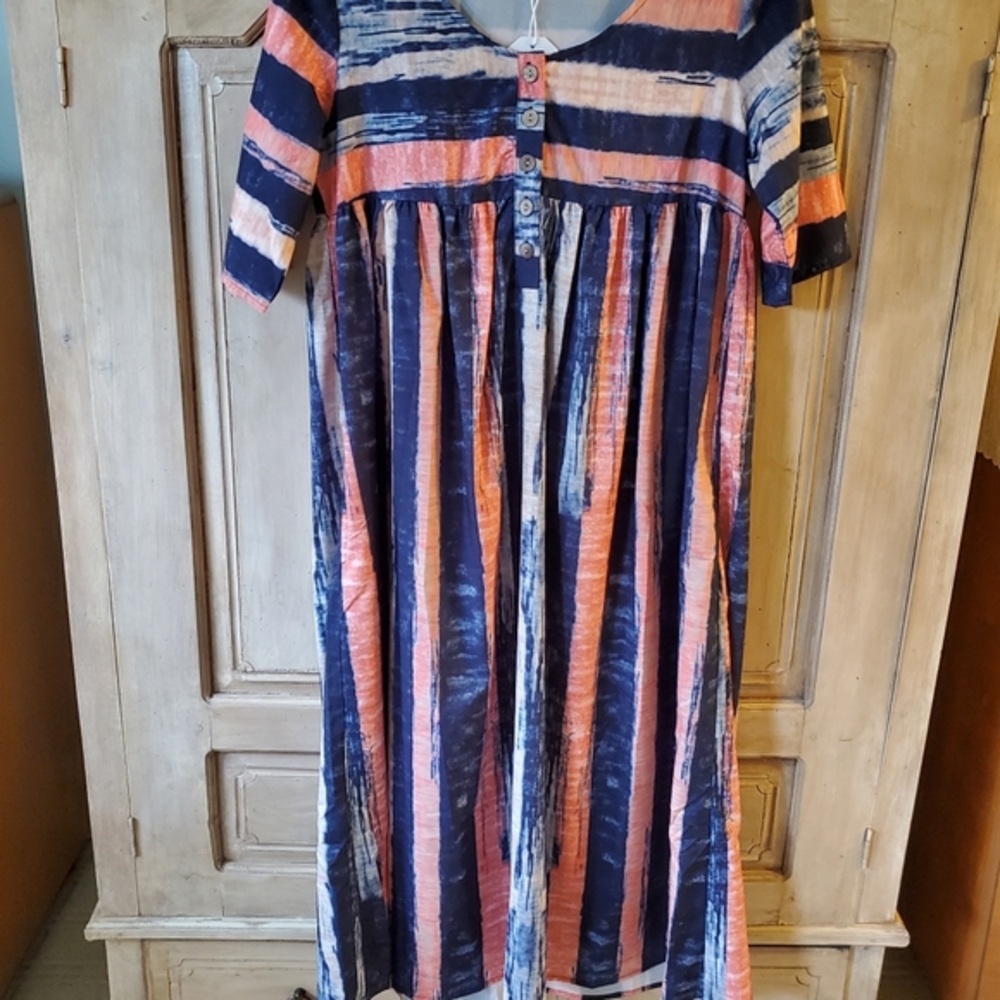 New long loose flowy dress